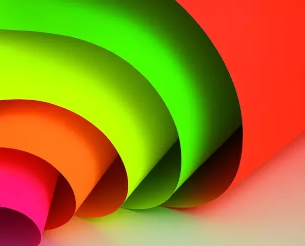 Etiquetas autoadhesivas en papel fluorescente colores amarillo naranja y verde